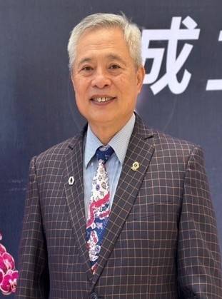 D1首席榮譽副總監 楊奕強