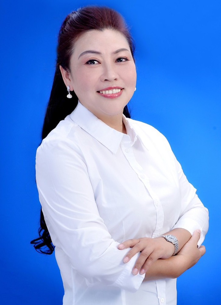 急難救助委員會主委 黃麗芳